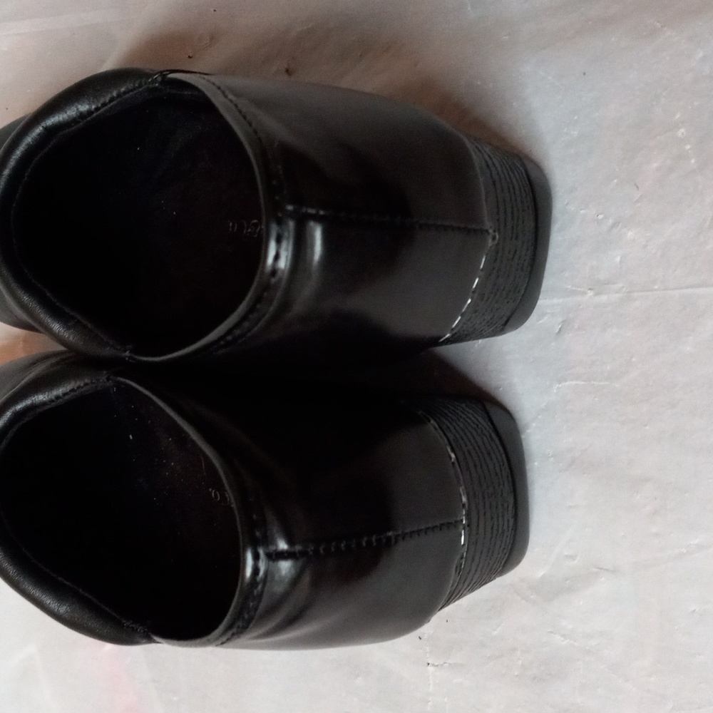 Bass clogs black leather upper  size 5 - Picture 4 of 4